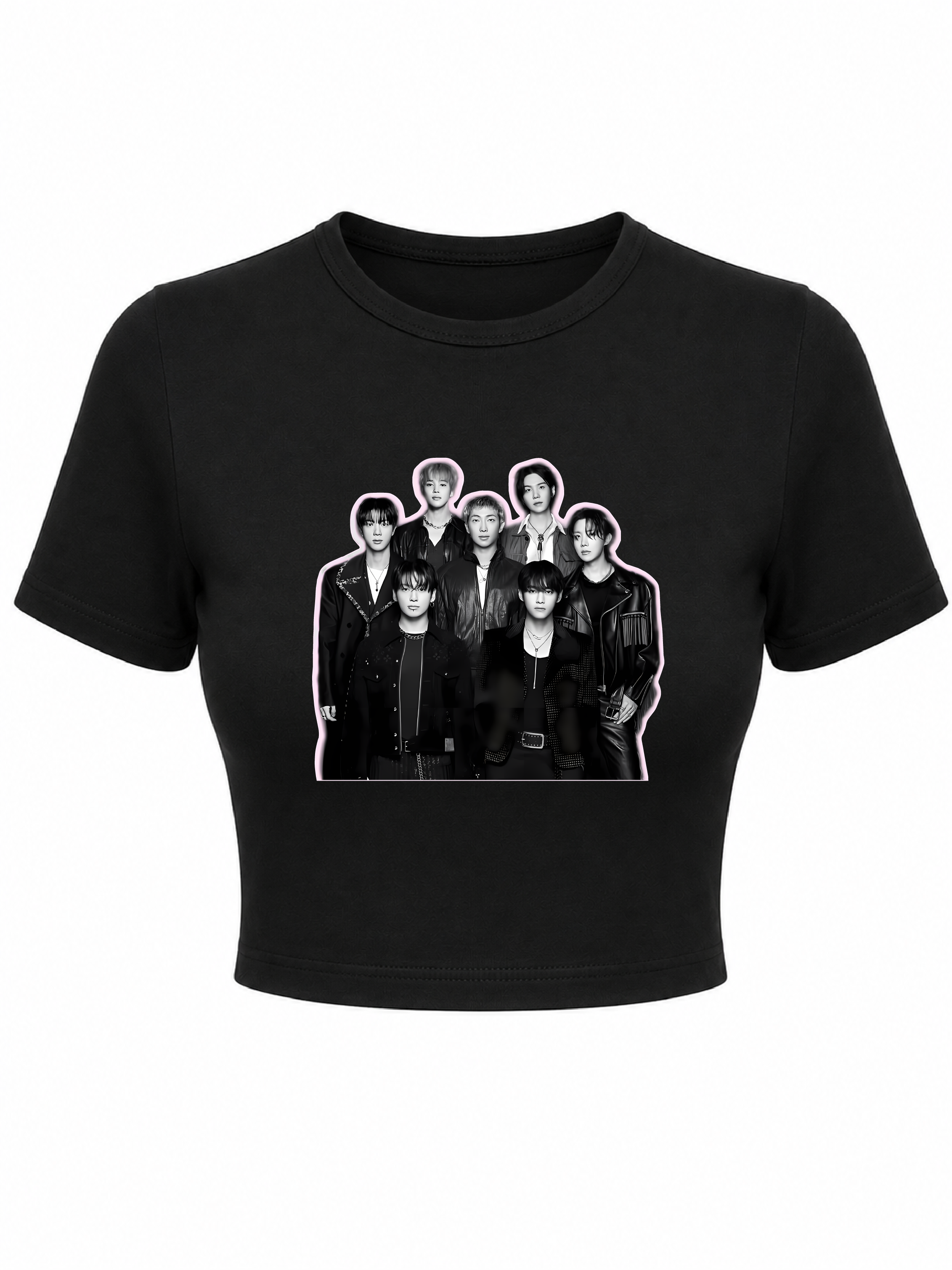 Baby tee Bts OT7 fondo rosa negra