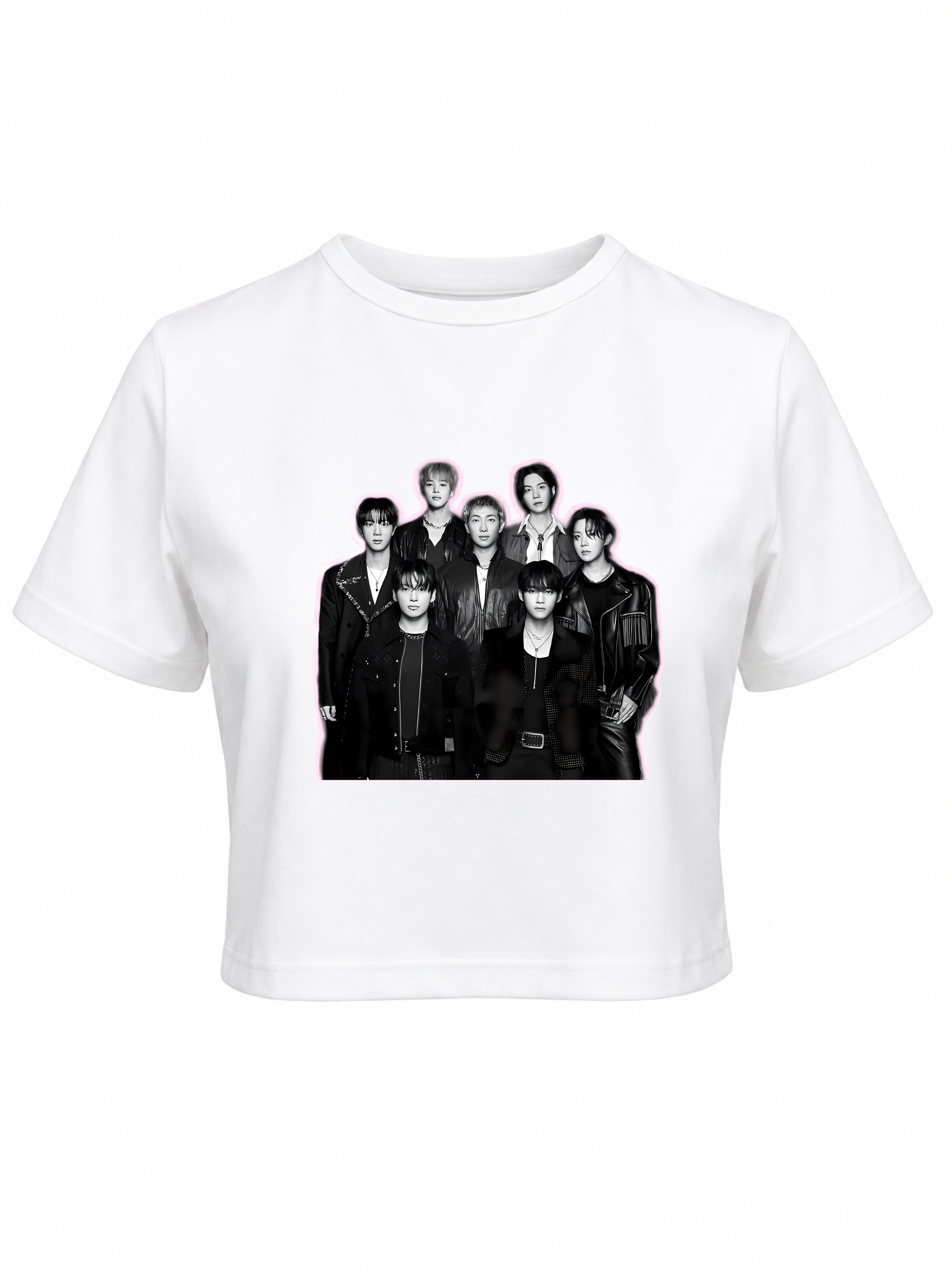 Baby tee Bts OT7 fondo rosa blanca